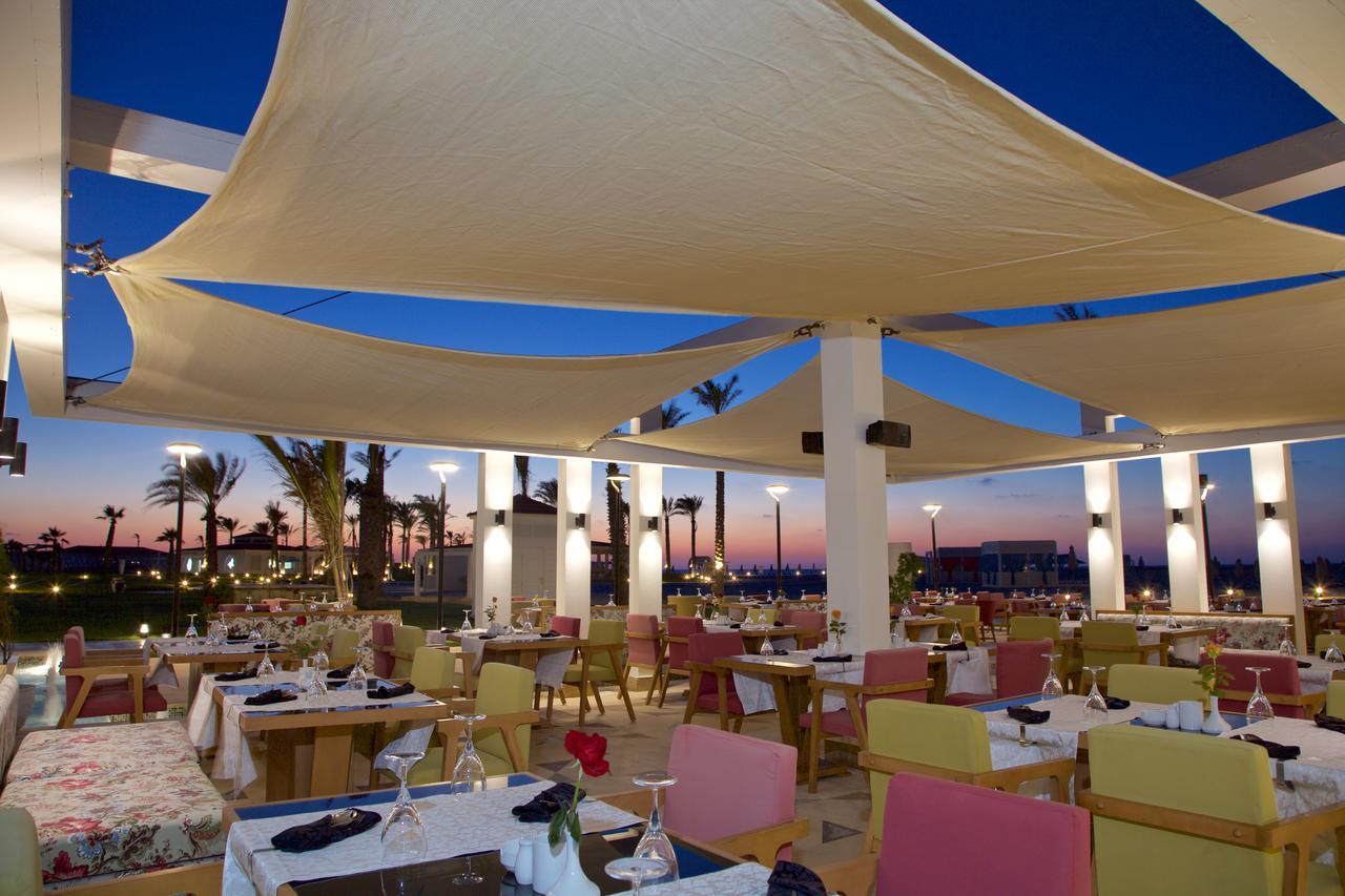 Rixos Alamein - Full Board Plus El Alamein Esterno foto Restaurant at the hotel